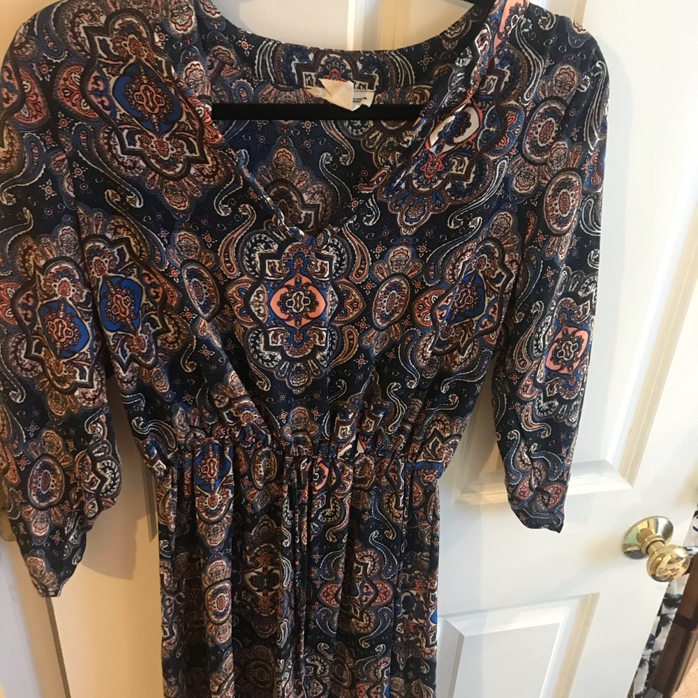 Patterned Dress - Picture 2 of 2